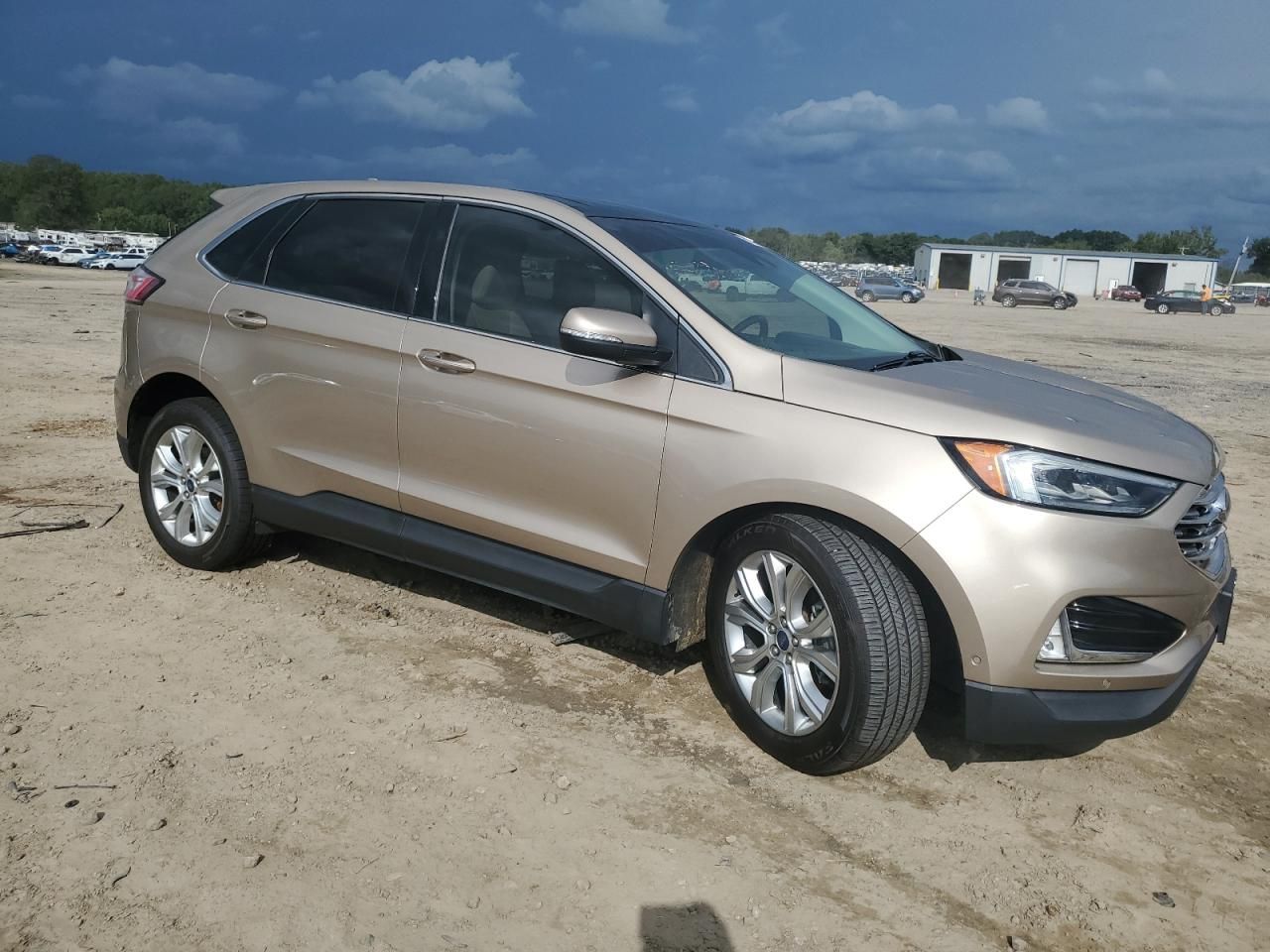 2020 Ford Edge Titanium