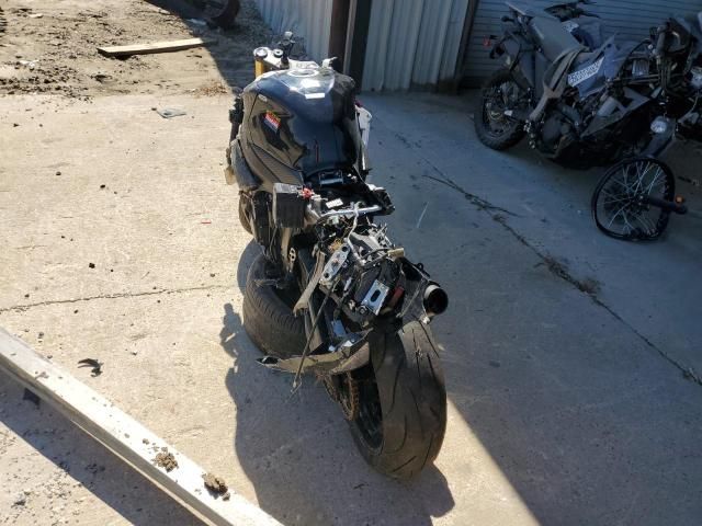 2016 Suzuki GSX-R750