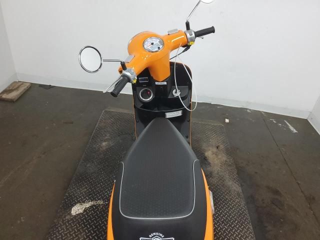 2022 Genuine Scooter Co. Buddy Kick
