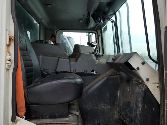 2018 Mack MRU613 Refuse Truck