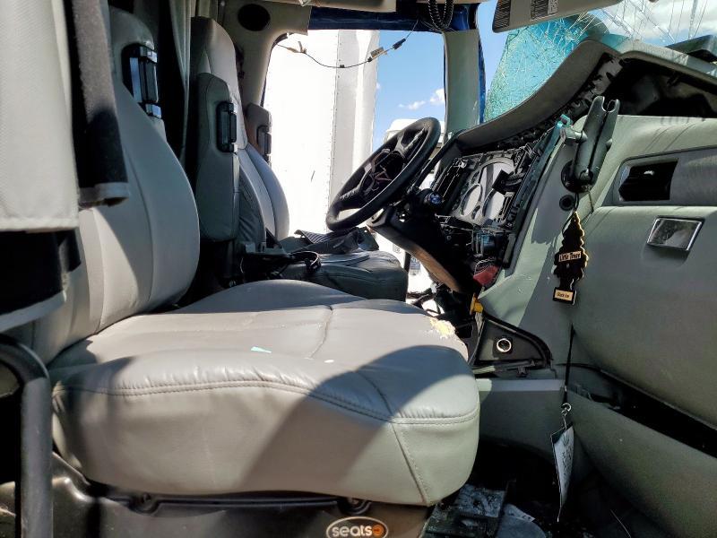 2018 Kenworth T680 Semi Truck