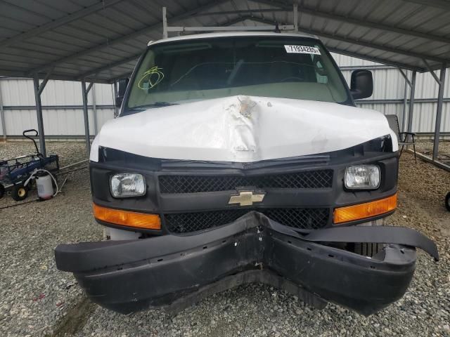 2016 Chev Express G3500