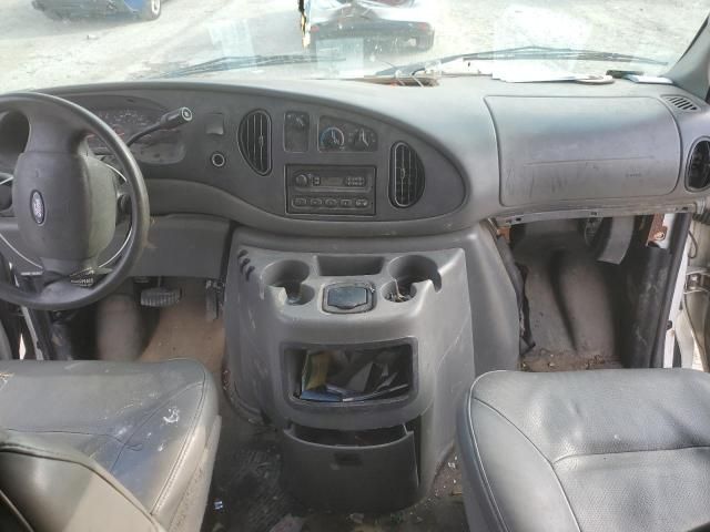 2005 Ford Econoline E150 Van