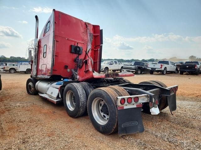 2015 Freightliner Coronado Semi Truck