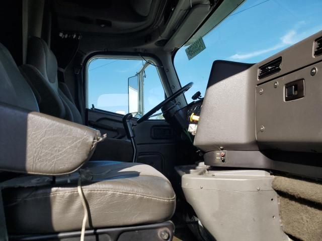 2002 International 9200 9200I