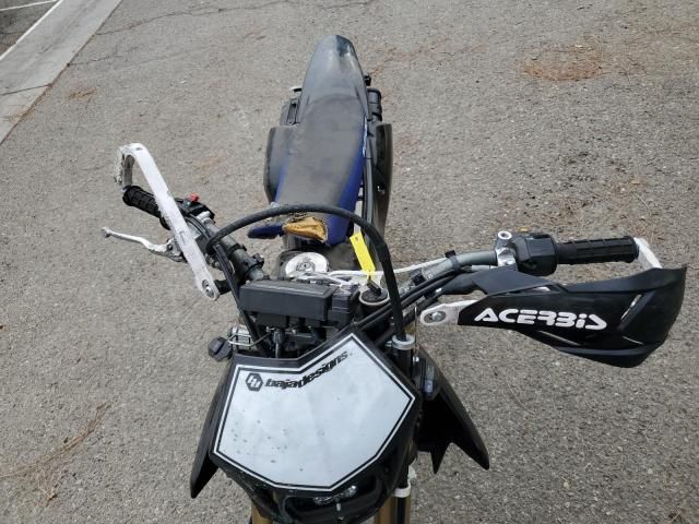 2023 Suzuki DR-Z400 SM