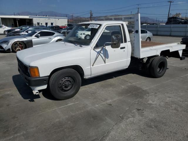 1984 Toyota Pickup Commercial / Camper RN55