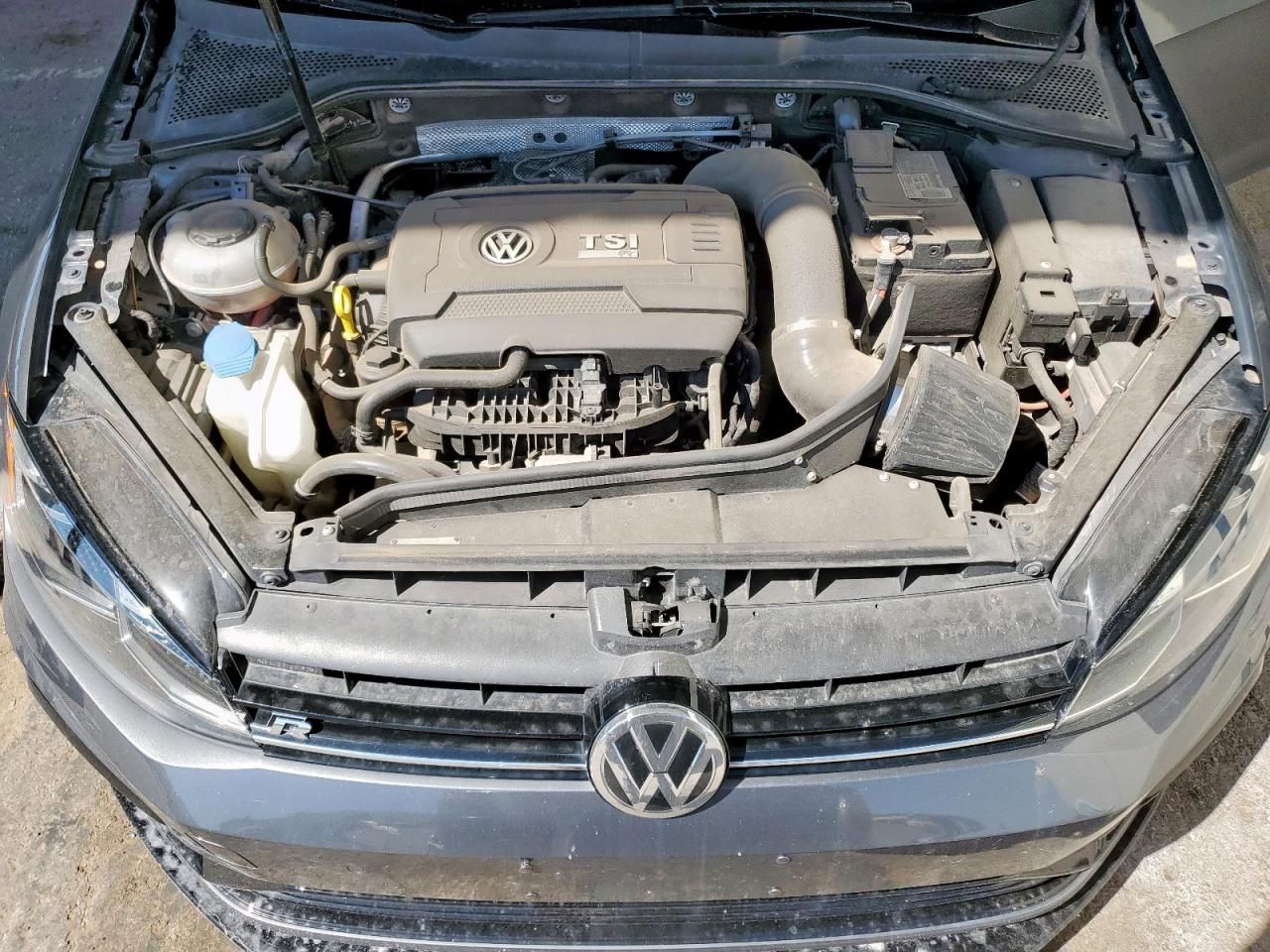 2018 Volkswagen Golf r