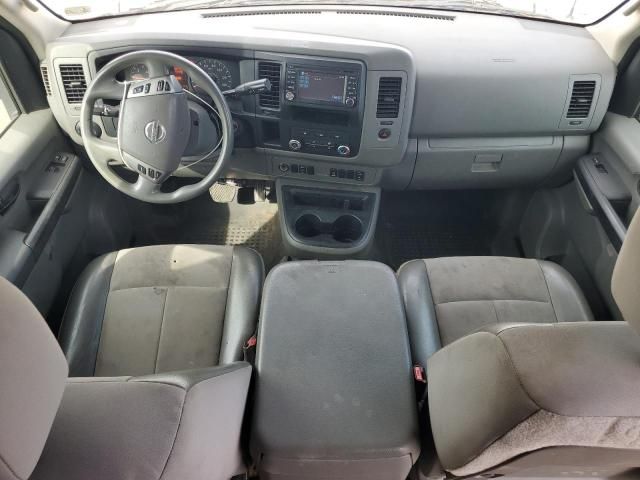 2018 Nissan NV 2500 S
