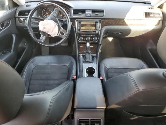2014 Volkswagen Passat SEL