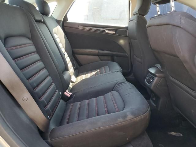 2015 Ford Fusion se