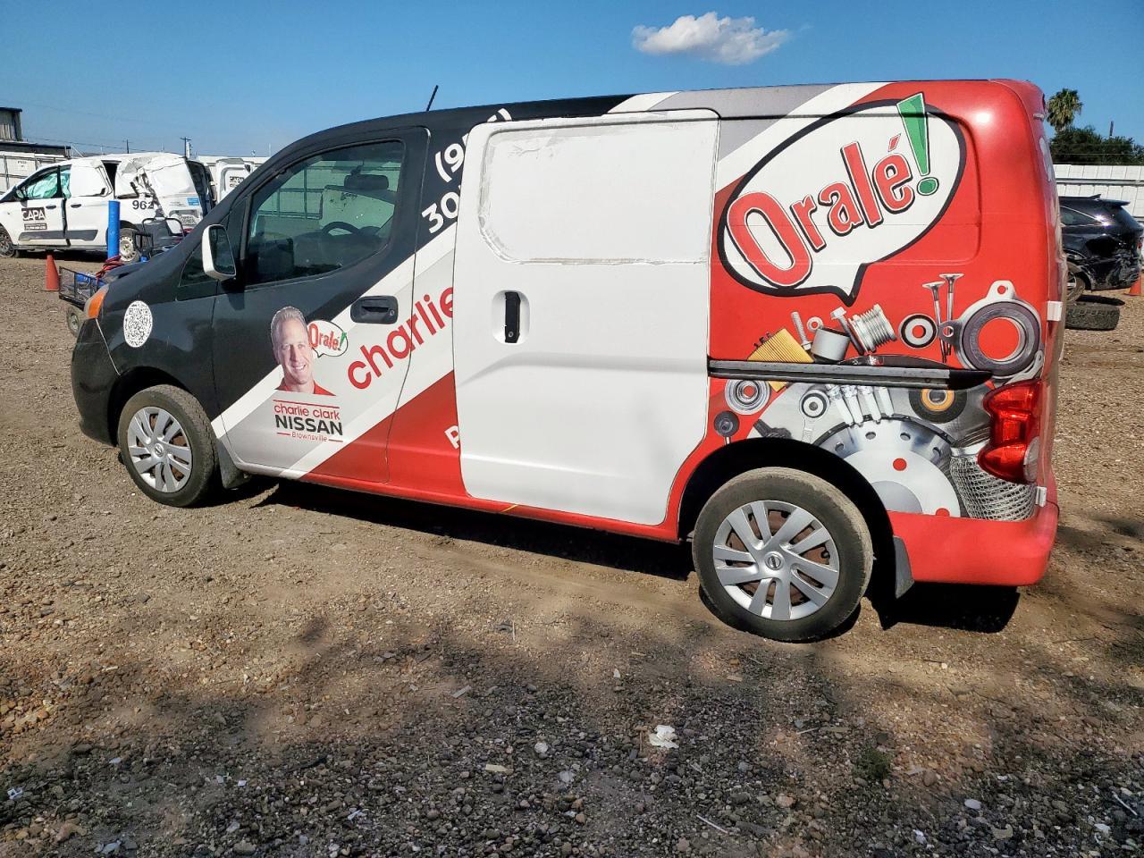 2017 Niss NV200 2.5S