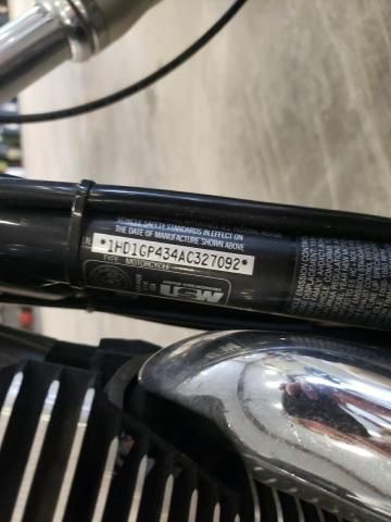 2010 Harley-Davidson Fxdwg