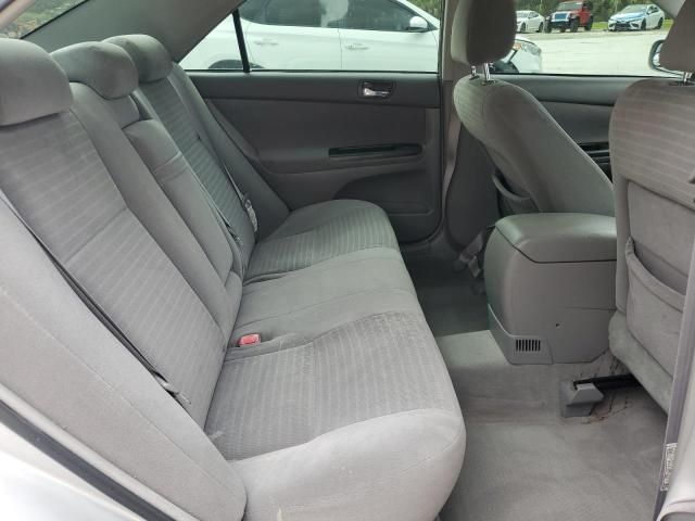 2005 Toyota Camry le