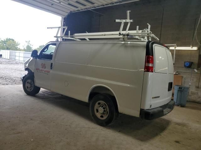 2025 Chev Express G2500