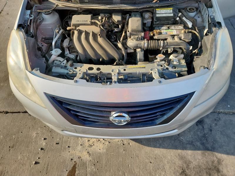 2014 Nissan Versa S