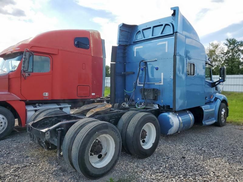2015 Peterbilt Tractor 2015 Peterbilt 579 Semi Truck