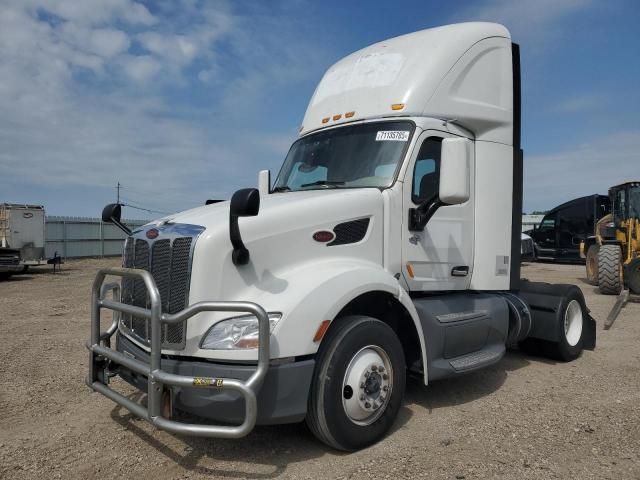 2019 Peterbilt Tractor 2019 Peterbilt 579 Semi Truck
