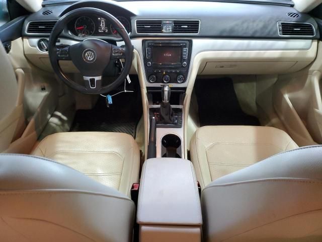 2013 Volkswagen Passat SE