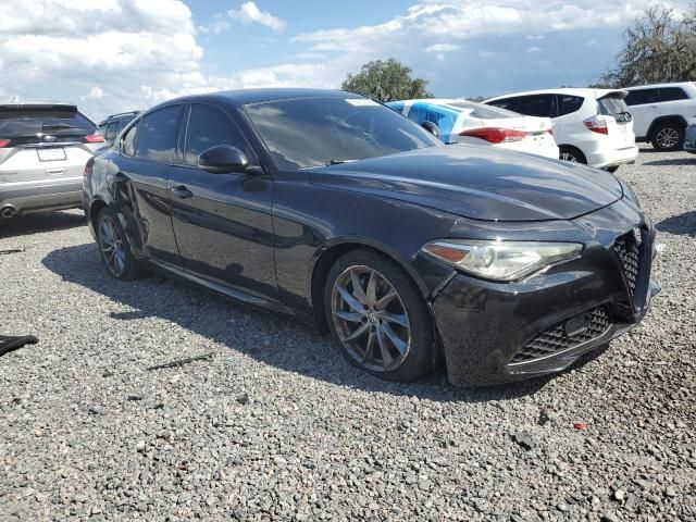 2017 Alfa Romeo Giulia Q4