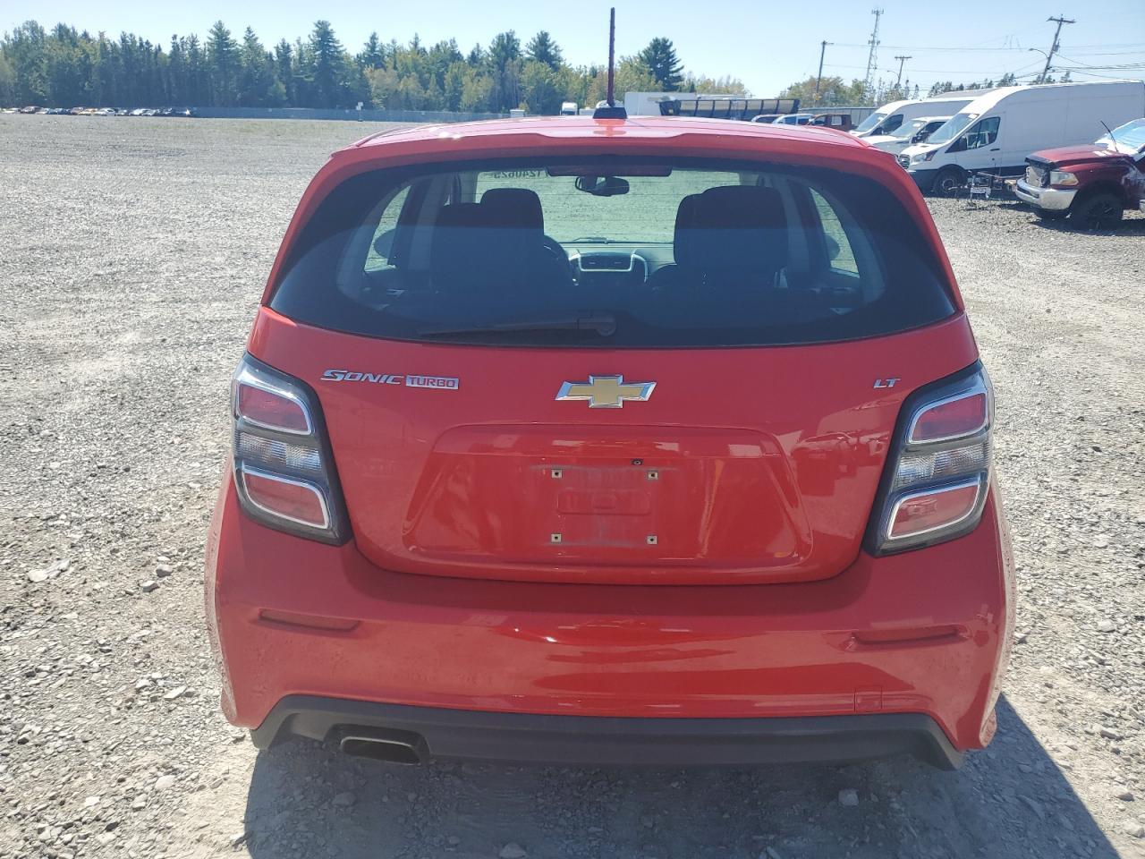 2017 Chevrolet Sonic lt