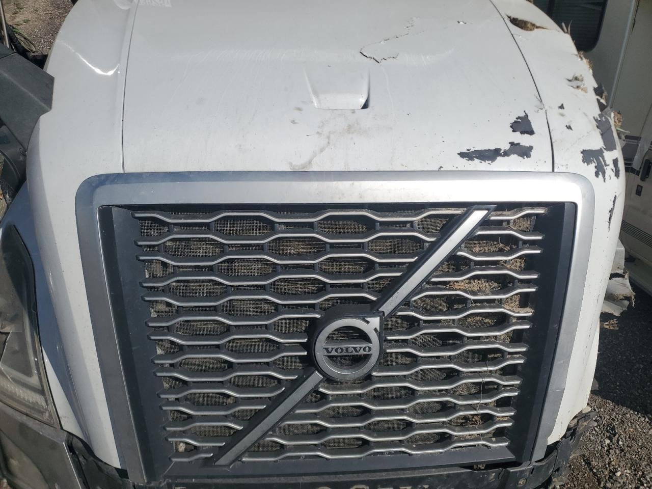 2022 Volvo VN VNL-Trucks