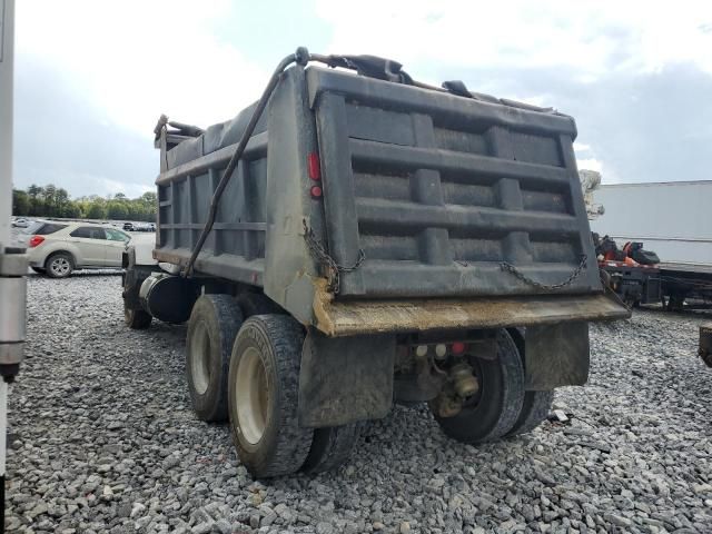 2001 Mack RD690S Dump Truck