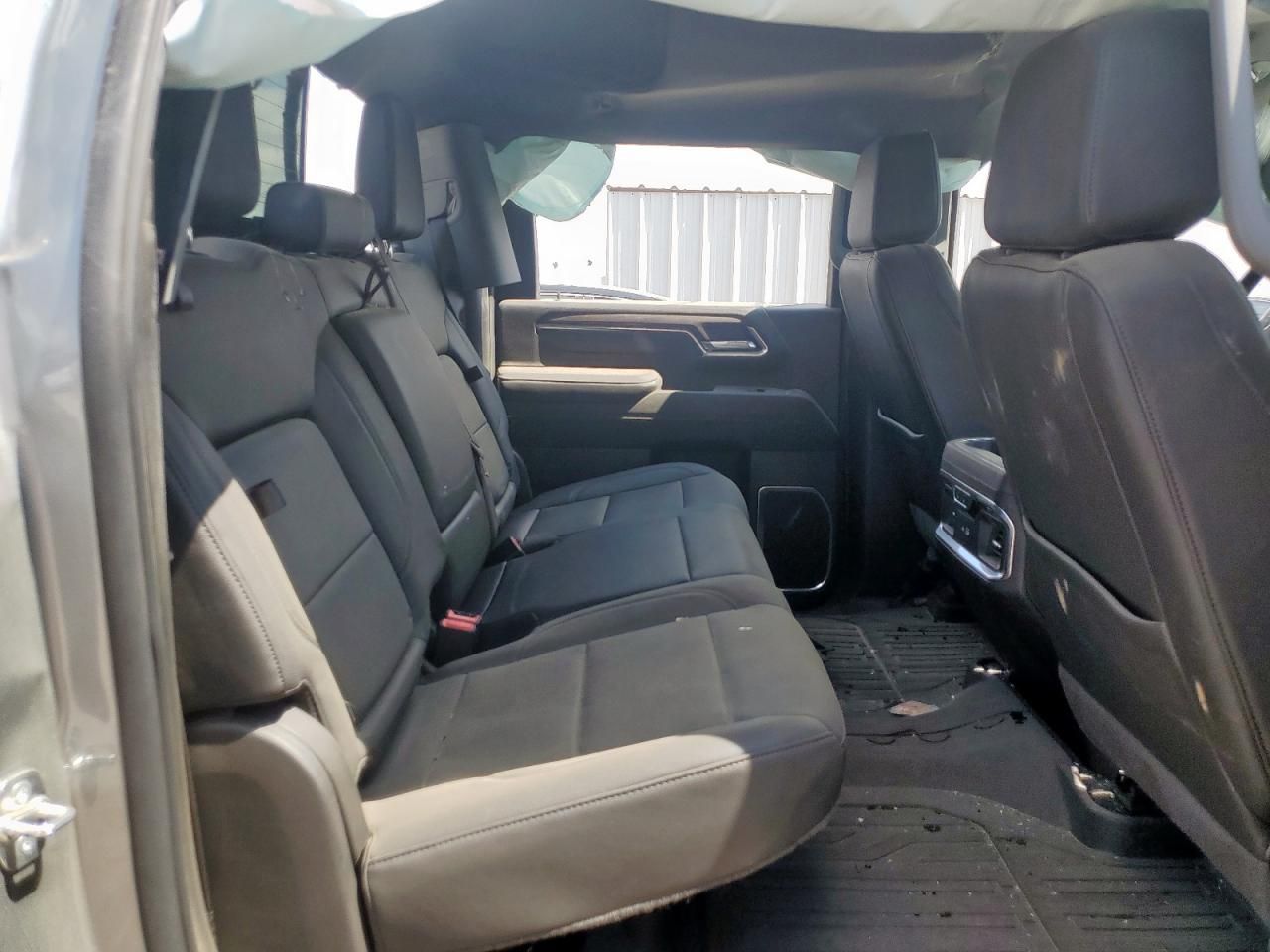 2025 GMC Sierra K2500 slt