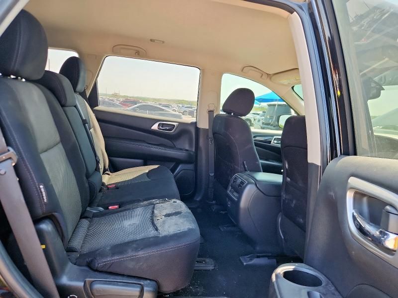 2018 Nissan Pathfinder S