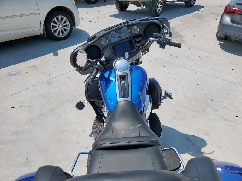 2024 Harley-Davidson Flhtcutg