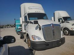Salvage trucks for sale at Kansas City, KS auction: 2017 Kenworth T680 Semi Truck