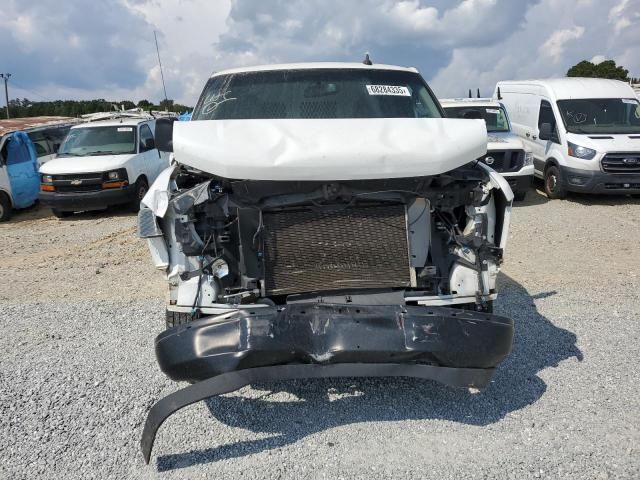 2023 Chev Express G3500