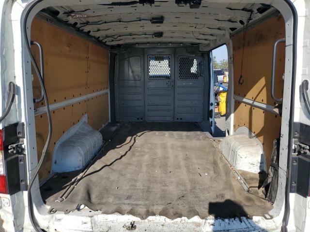 2015 Niss NV 2500 HD SV