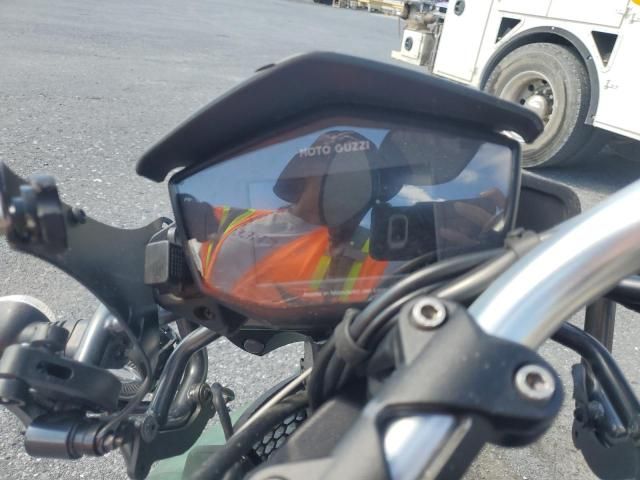 2021 Moto Guzzi V85 TT