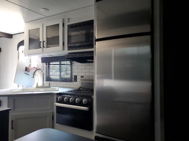 2021 Keystone Hideout-RVS Camper