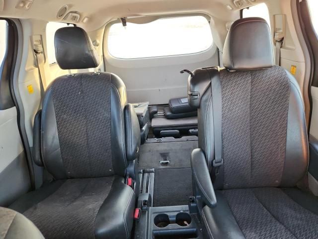 2011 Toyota Sienna Sport