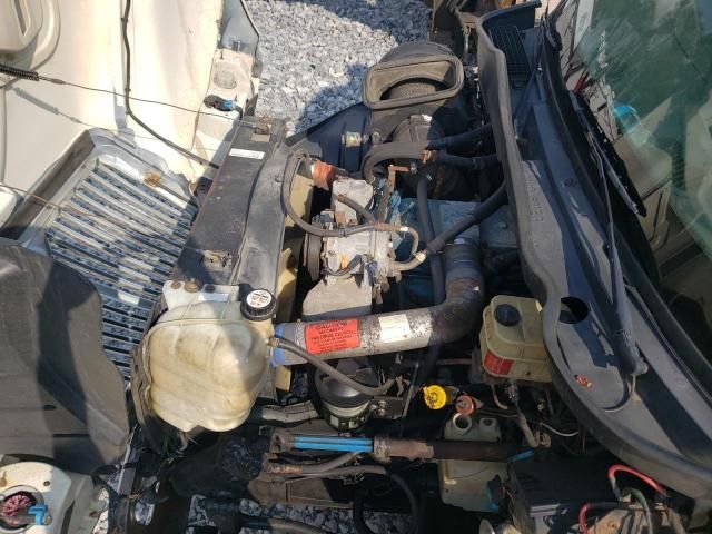2004 International 4000 4300