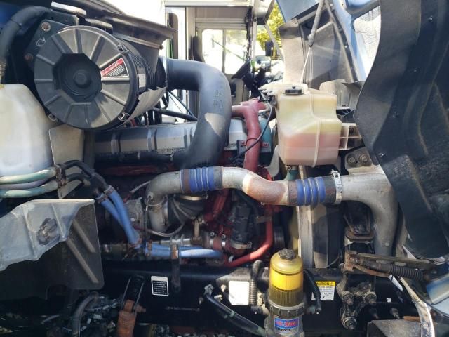 2015 Mack 600 CXU600
