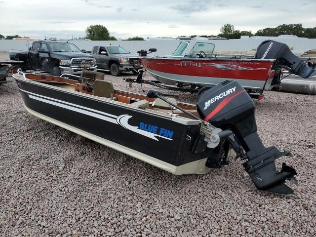 1982 Bluewater Yachts Boat