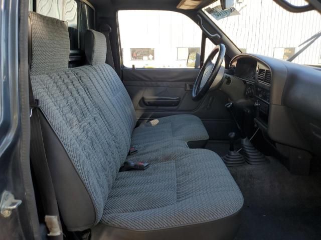 1992 Toyota Pickup 1/2 TON Short Wheelbase DLX