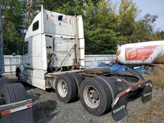 2008 Volvo VNL Semi Truck