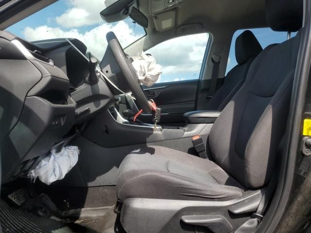 2020 Toyota Rav4 LE