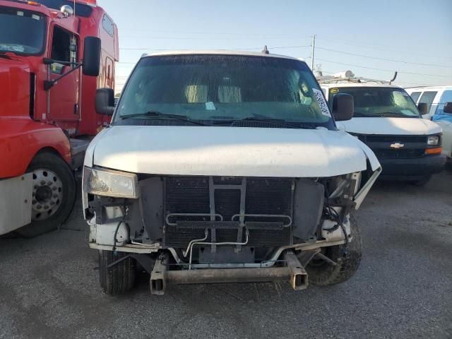 2017 Chevrolet Express G3500 lt