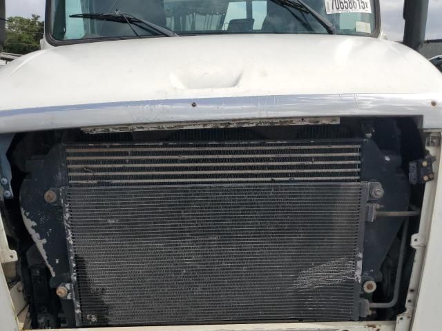 2002 Volvo VHD ROLL-OFF Container Truck