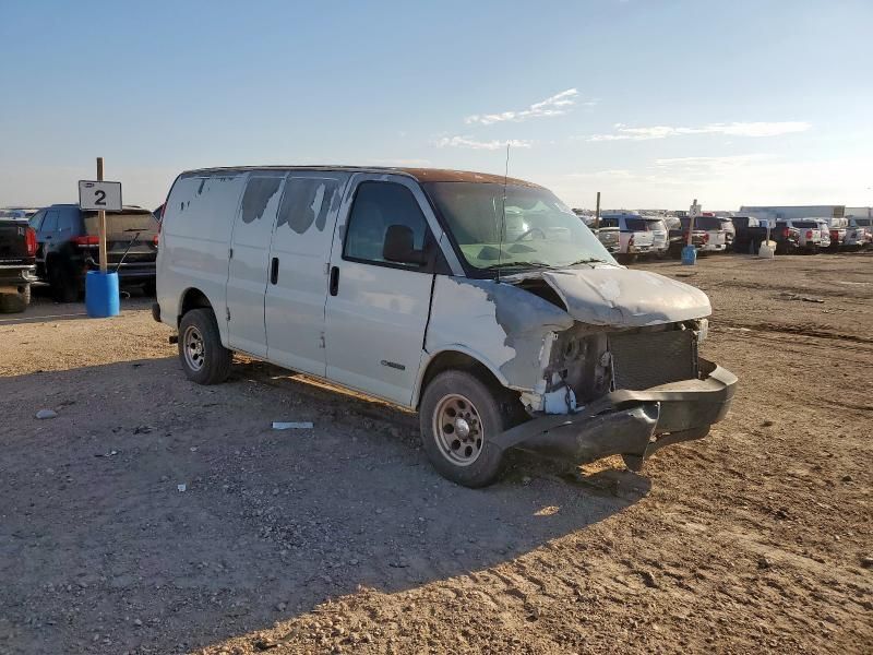 2004 Chevrolet Express G2500