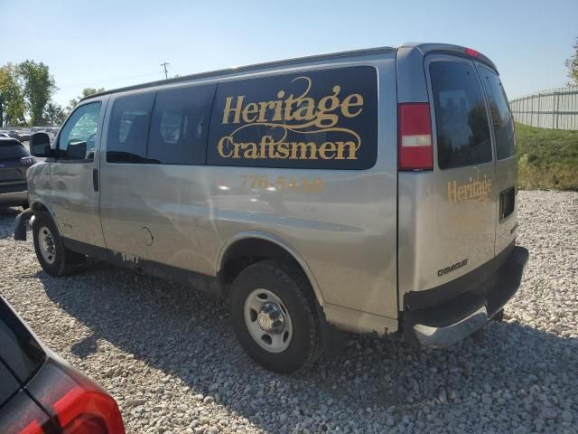 2004 Chevrolet Express G2500