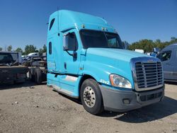 2012 Freightliner Cascadia Semi Truck en venta en Elgin, IL