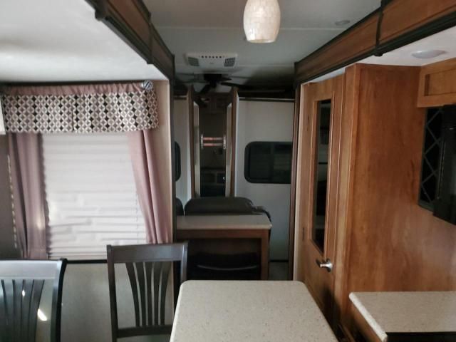 2017 Chaparral 5th Wheel
