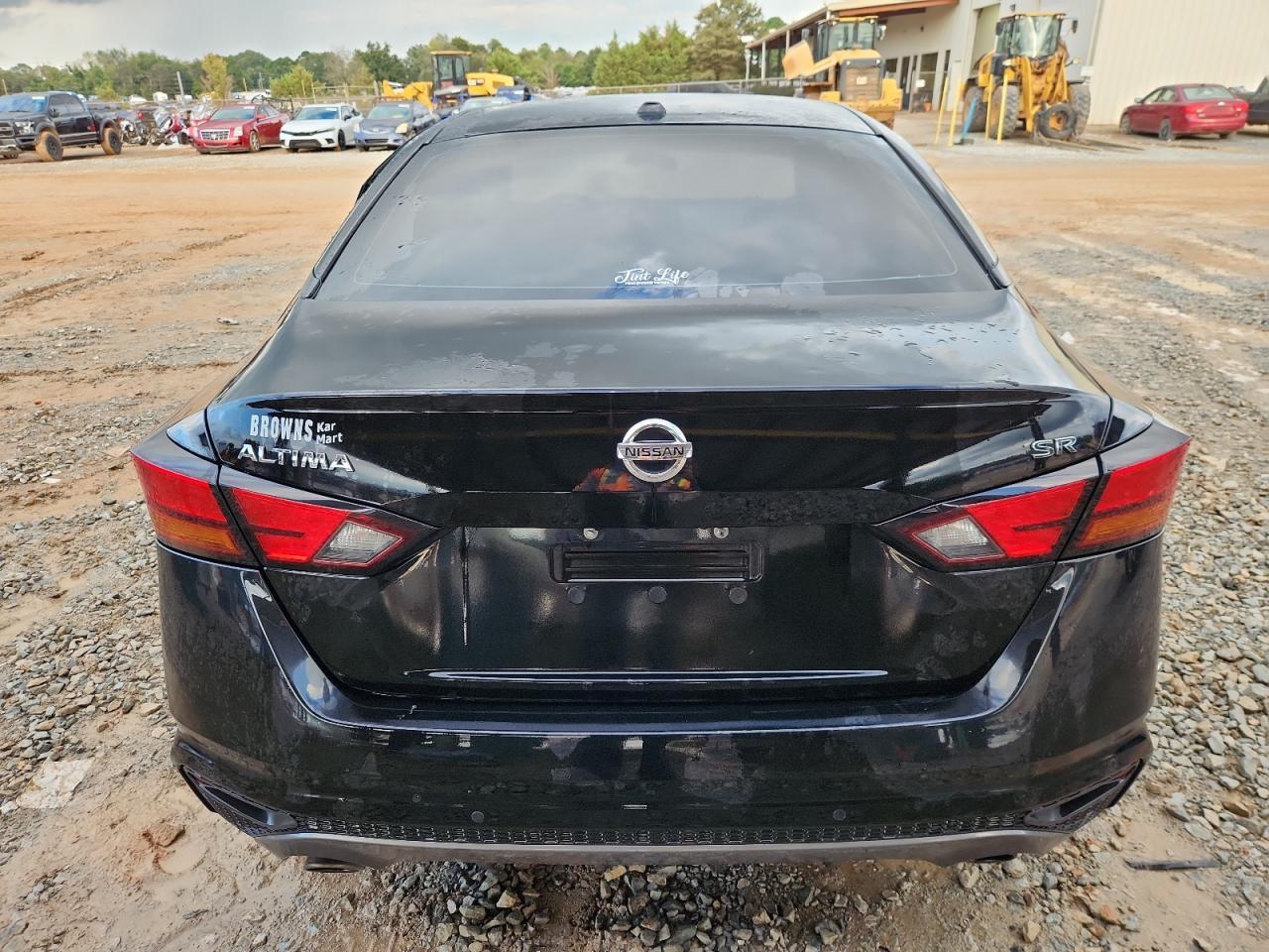 2021 Nissan Altima sr