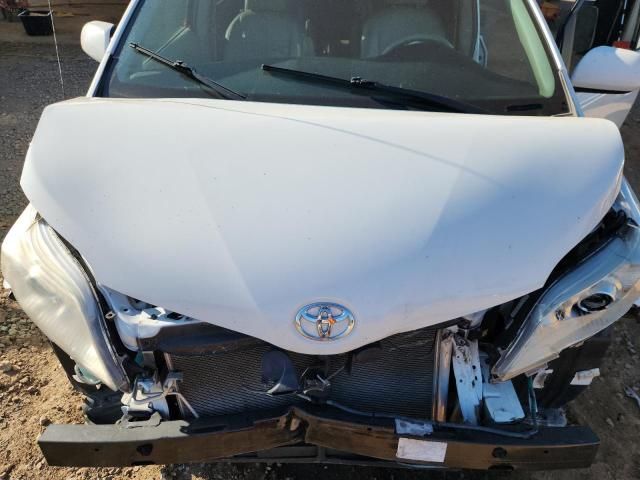 2012 Toyota Sienna LE